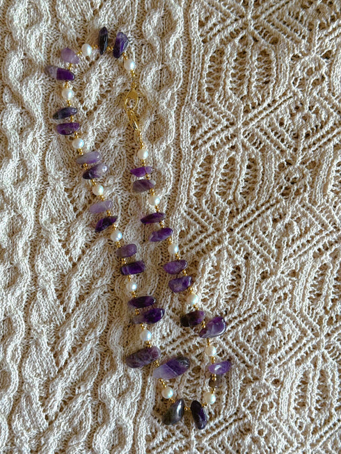 Natural Irregular Pearl & Purple Crystal Beaded Necklace – Effortless Elegance